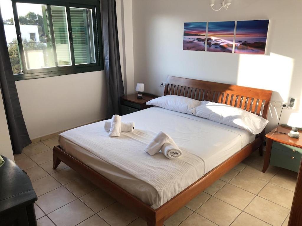 La Mundial Formentera Apartment Es Pujols Bagian luar foto