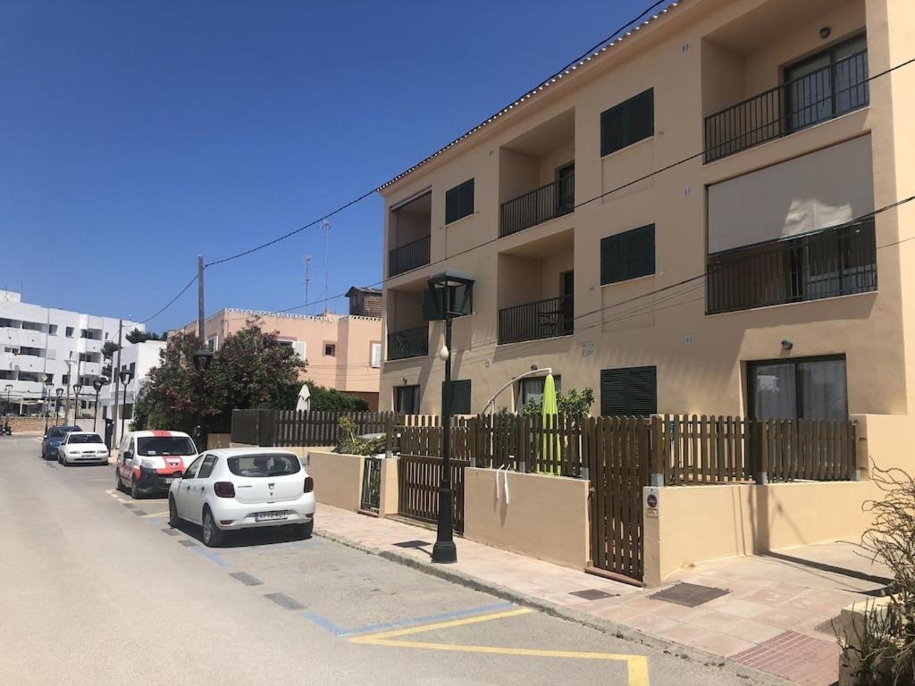 La Mundial Formentera Apartment Es Pujols Bagian luar foto